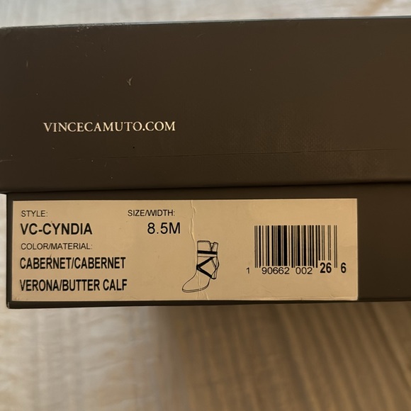 Vince Camuto Cyndia Ankle Boot - Picture 4 of 4